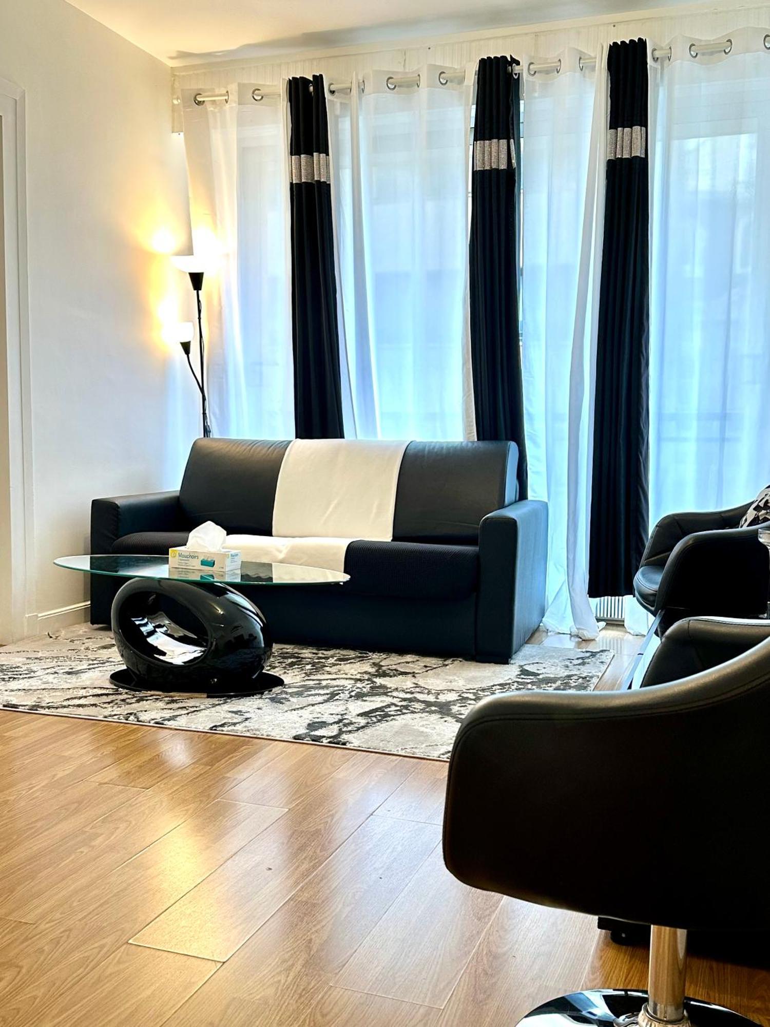 Apartamento Champs Elysees 4 *